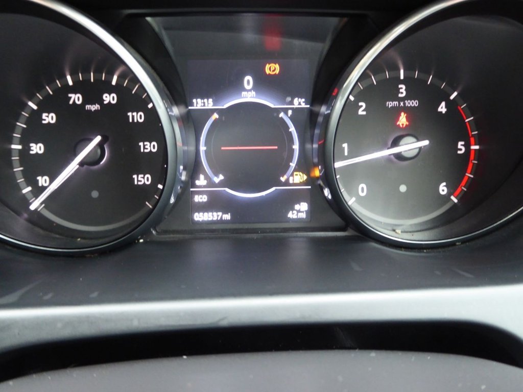 Used Land Rover Discovery Sport 2017 for sale - 76986134: Photo 32