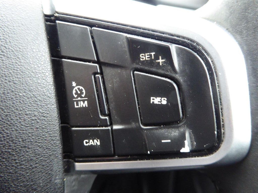 Used Land Rover Discovery Sport 2017 for sale - 76986134: Photo 34