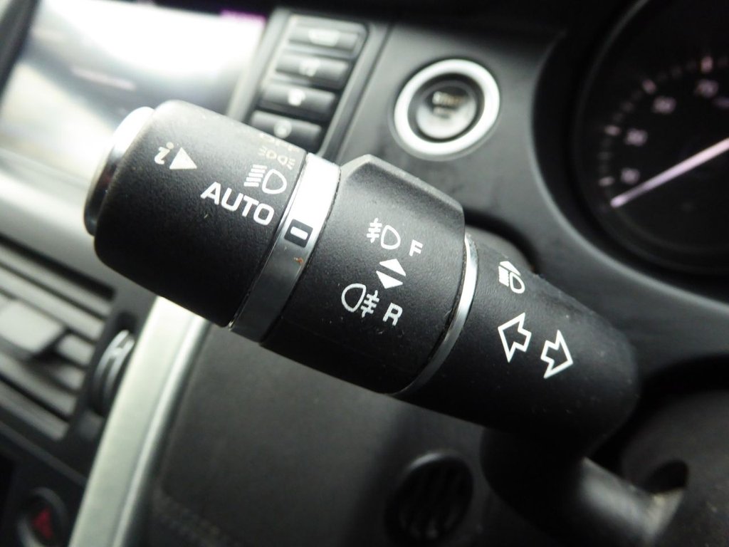 Used Land Rover Discovery Sport 2017 for sale - 76986134: Photo 44