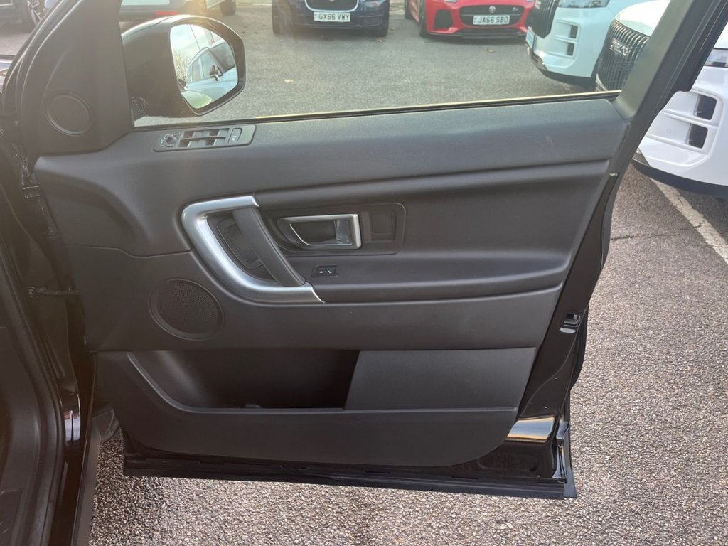 Used Land Rover Discovery Sport 2016 for sale - 76698216: Photo 10