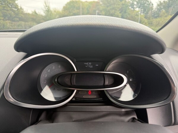 Used Renault Clio 2016 for sale - 76303794: Photo 17