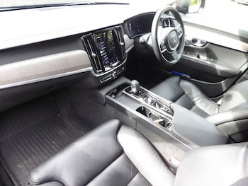 Used Volvo V90 2022 for sale - 77850399: Photo