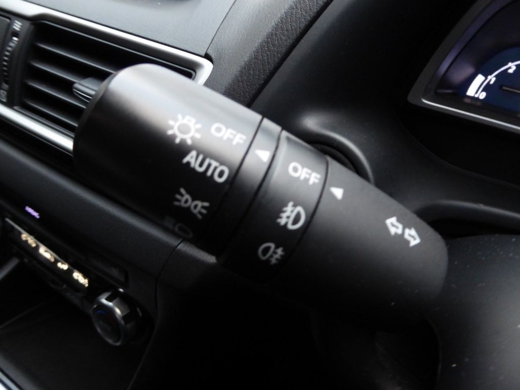 Used Mazda Mazda3 2016 for sale - 76910332: Photo 32