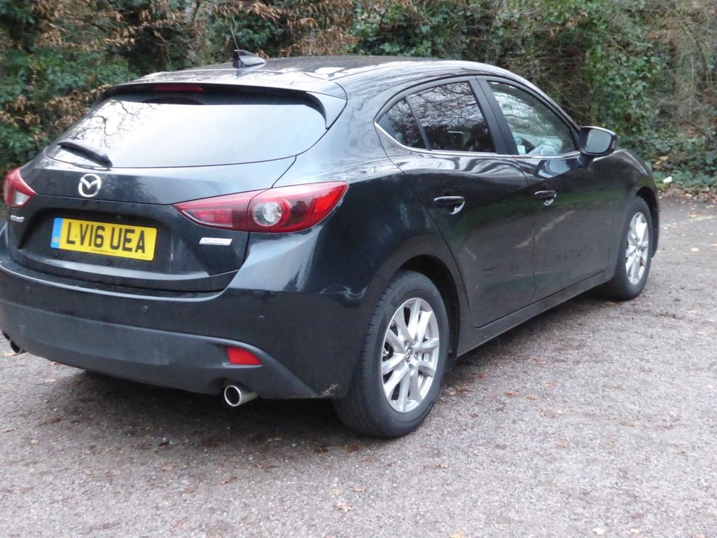 Used Mazda Mazda3 2016 for sale - 76910332: Photo 4