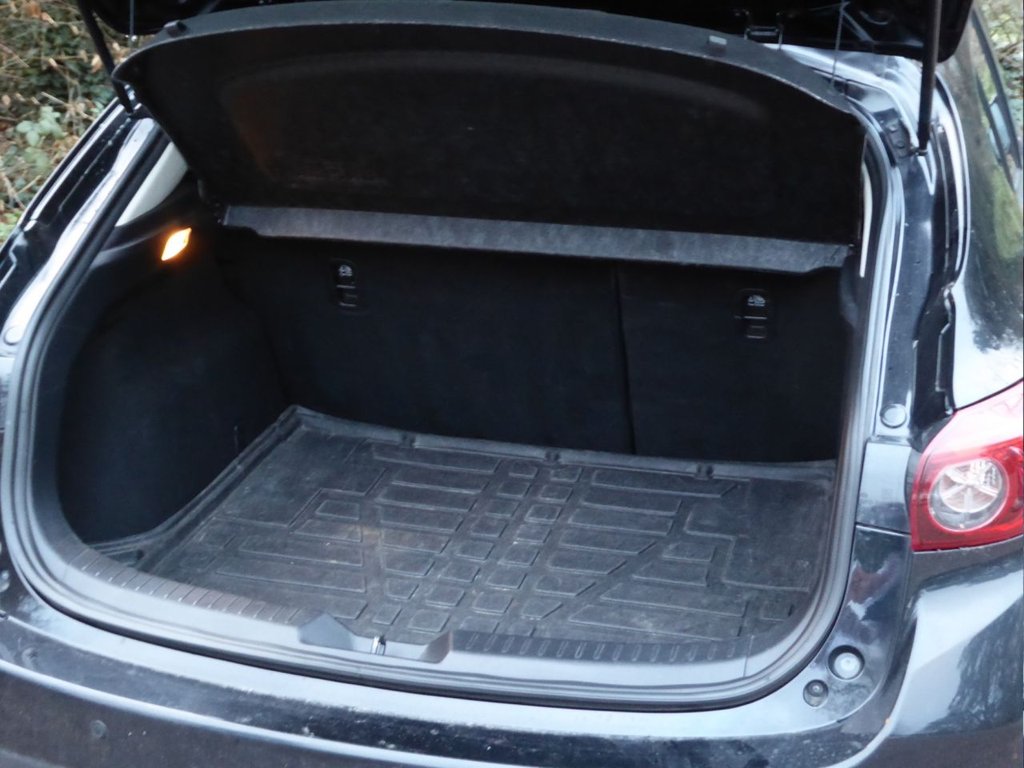 Used Mazda Mazda3 2016 for sale - 76910332: Photo 7