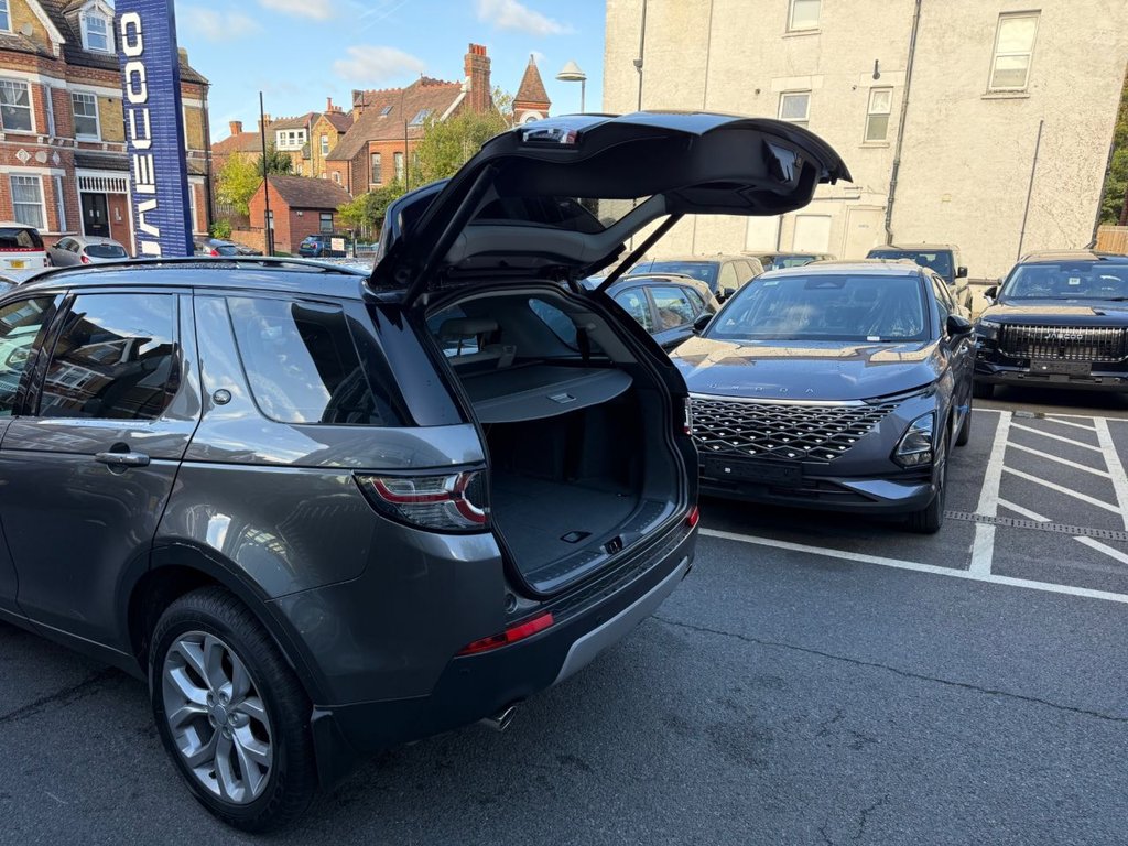 Used Land Rover Discovery Sport 2015 for sale - 76386618: Photo 15