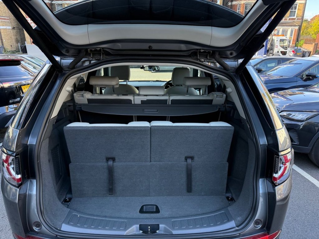 Used Land Rover Discovery Sport 2015 for sale - 76386618: Photo 16