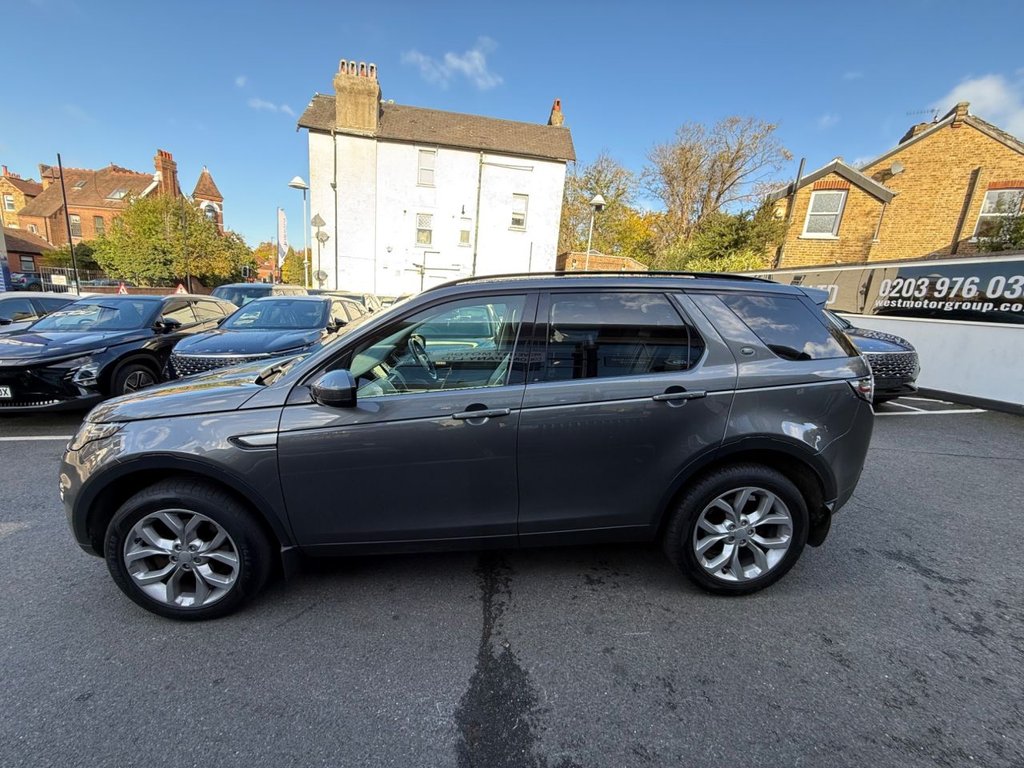 Used Land Rover Discovery Sport 2015 for sale - 76386618: Photo 4