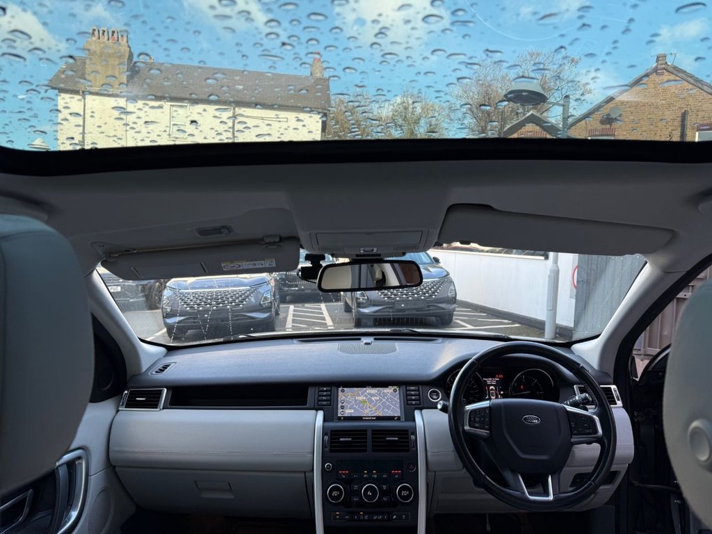 Used Land Rover Discovery Sport 2015 for sale - 76386618: Photo 40