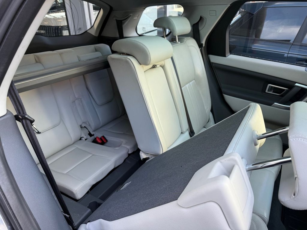 Used Land Rover Discovery Sport 2015 for sale - 76386618: Photo 42