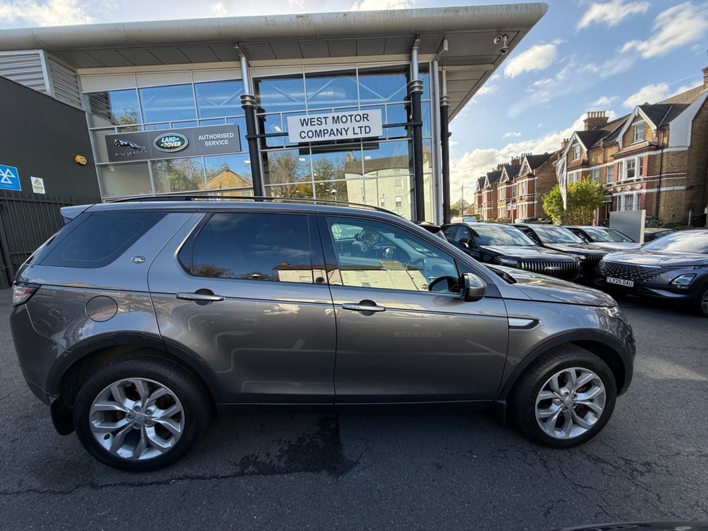 Used Land Rover Discovery Sport 2015 for sale - 76386618: Photo 8