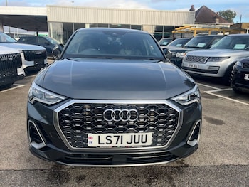 Used Audi Q3 2022 for sale - 76520537: Photo