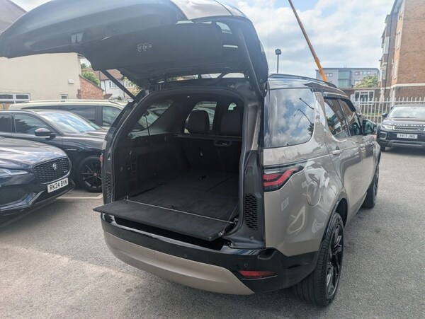 Used Land Rover Discovery 2022 for sale - 74675784: Photo 10