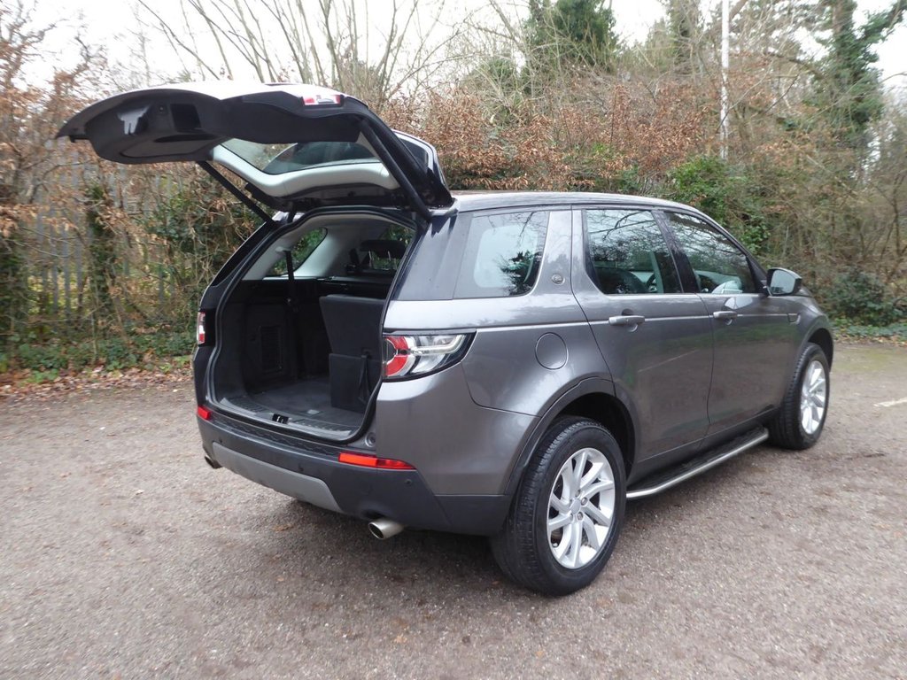 Used Land Rover Discovery Sport 2017 for sale - 77733891: Photo 10