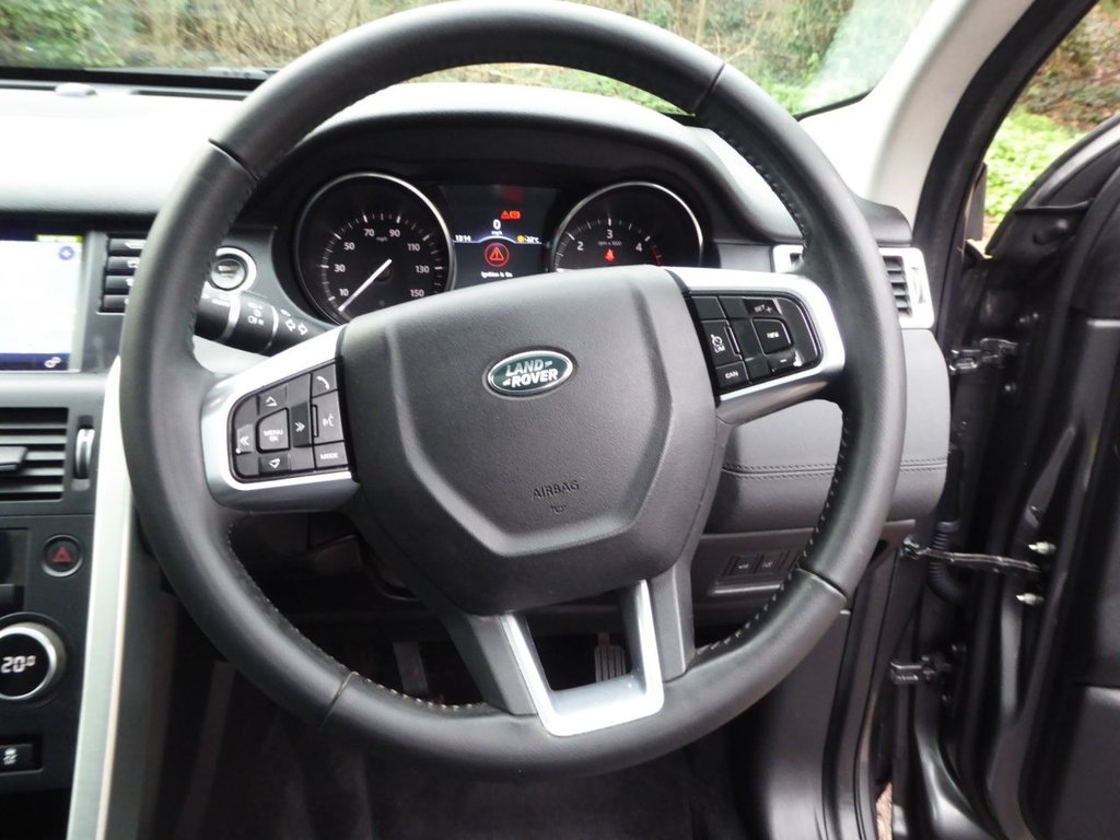 Used Land Rover Discovery Sport 2017 for sale - 77733891: Photo 30