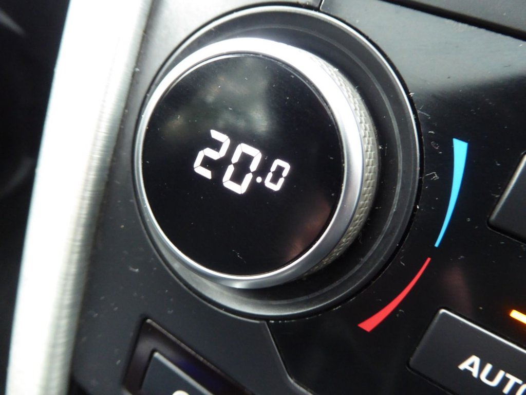 Used Land Rover Discovery Sport 2017 for sale - 77733891: Photo 42