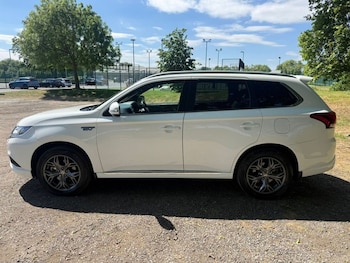 Used Mitsubishi Outlander 2021 for sale - 78557300: Photo