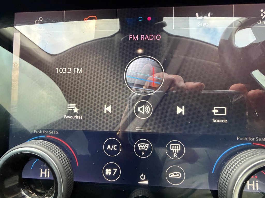 Used Land Rover Range Rover Velar 2018 for sale - 76724880: Photo 25