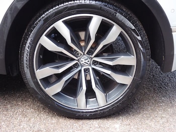 Used Volkswagen Tiguan 2019 for sale - 78781209: Photo