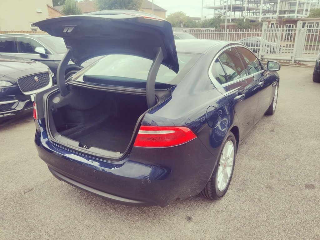 Used Jaguar XE 2016 for sale - 75359511: Photo 10