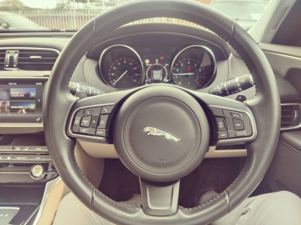 Used Jaguar XE 2016 for sale - 75359511: Photo 17