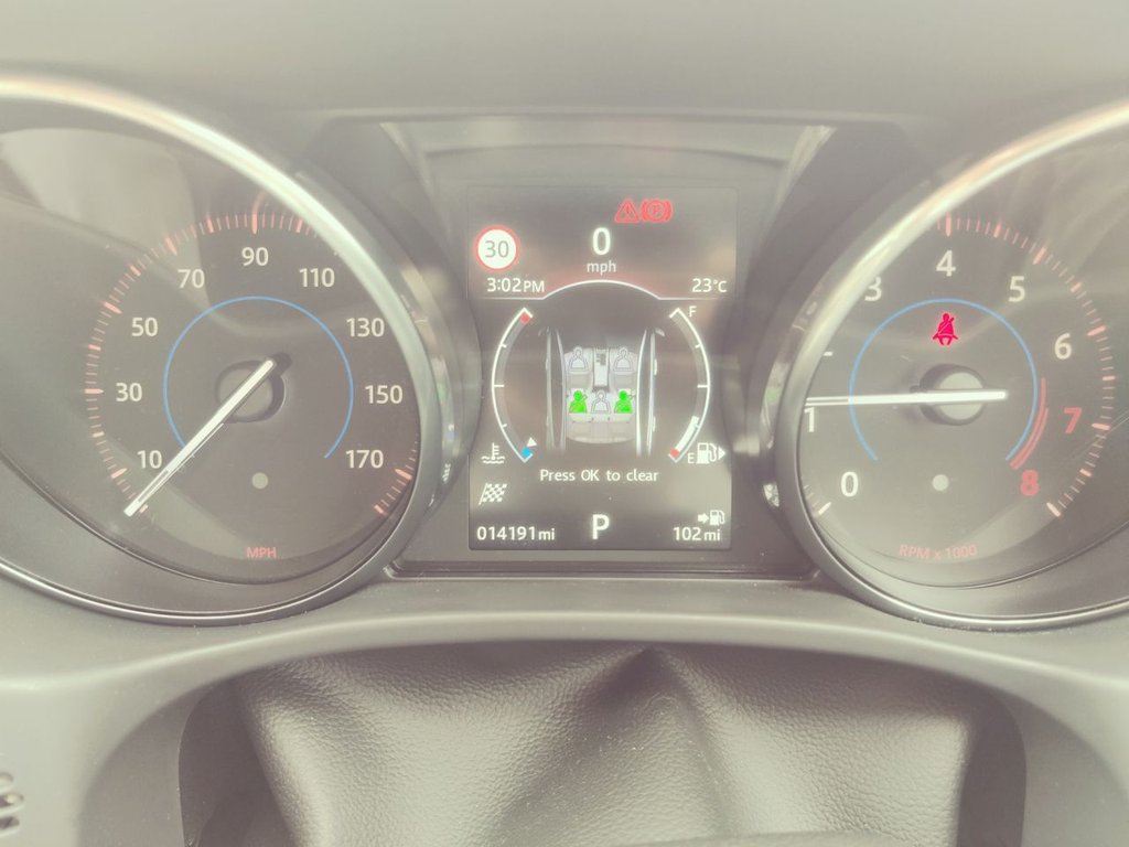 Used Jaguar XE 2016 for sale - 75359511: Photo 18