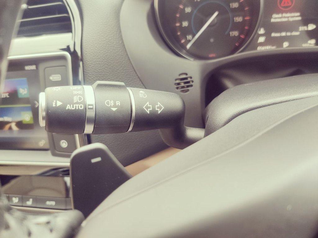 Used Jaguar XE 2016 for sale - 75359511: Photo 25