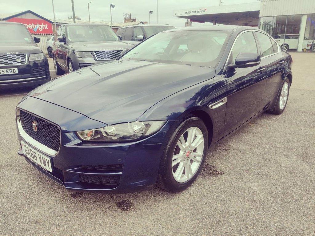 Used Jaguar XE 2016 for sale - 75359511: Photo 3