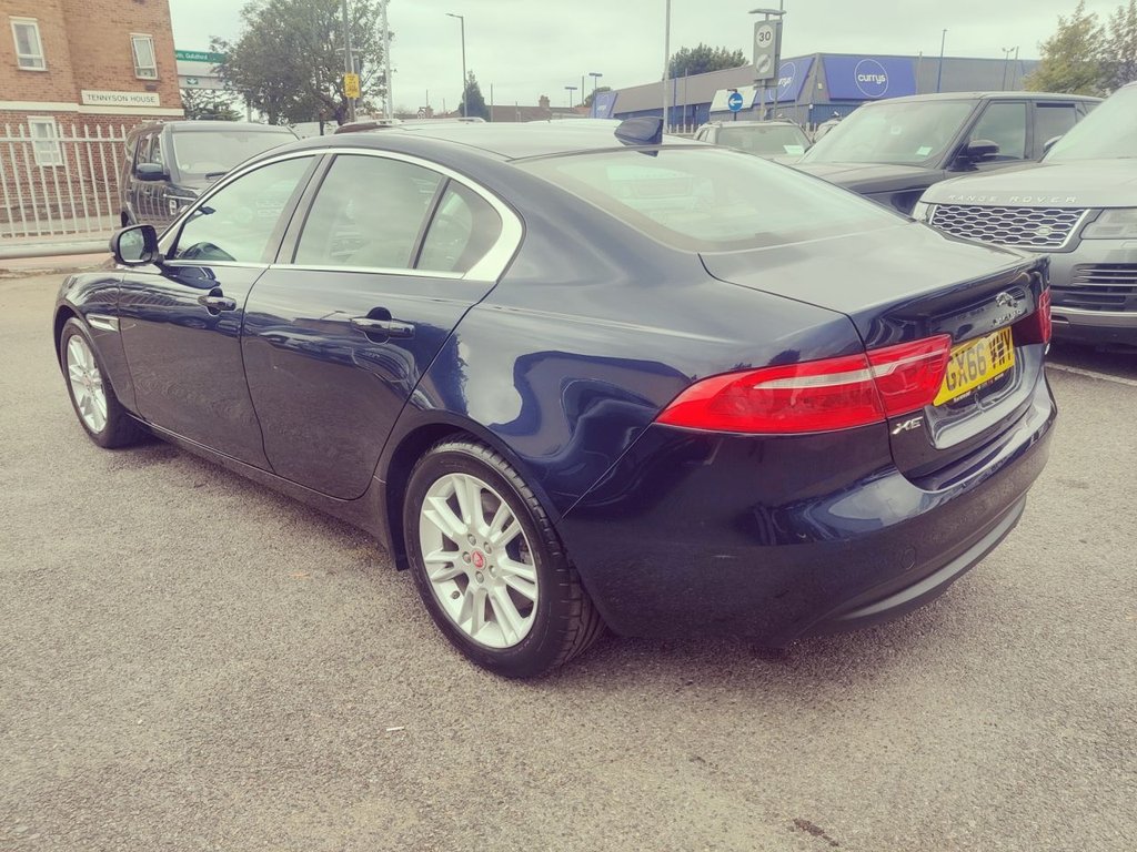 Used Jaguar XE 2016 for sale - 75359511: Photo 7