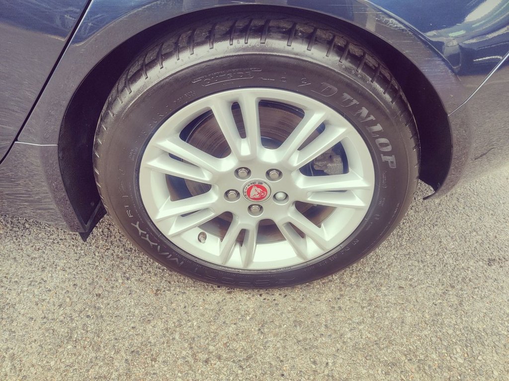 Used Jaguar XE 2016 for sale - 75359511: Photo 9