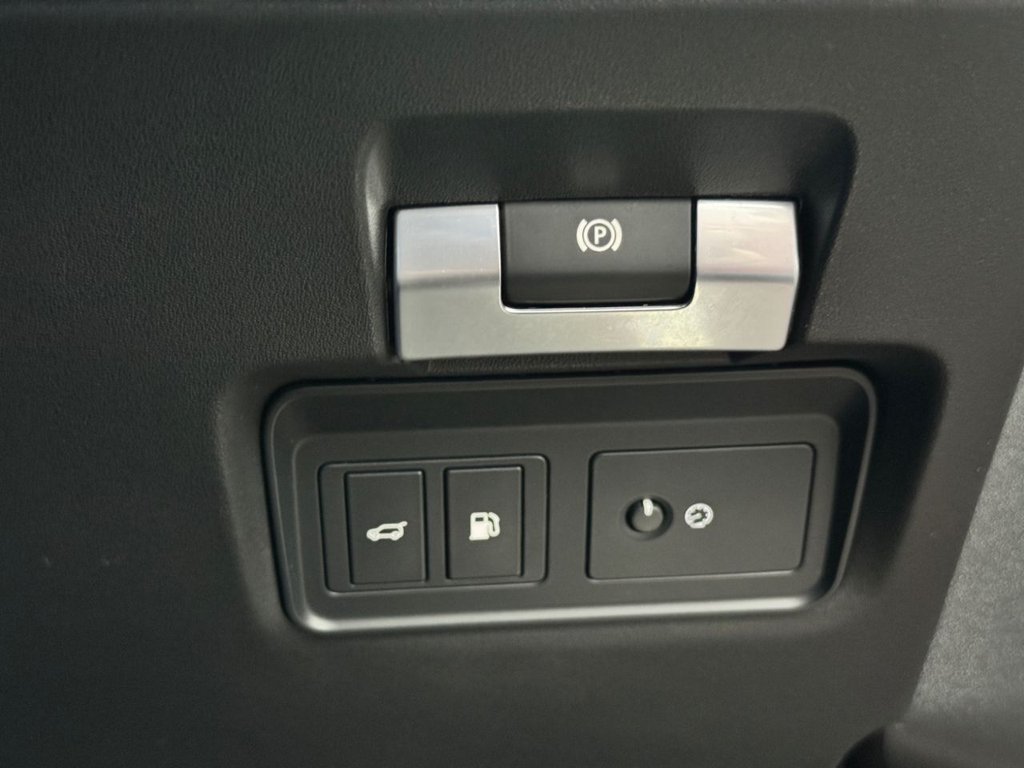 Used Land Rover Discovery Sport 2023 for sale - 76590912: Photo 25