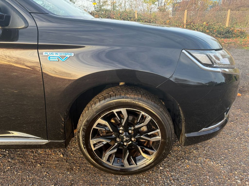 Used Mitsubishi Outlander 2017 for sale - 76595856: Photo 9