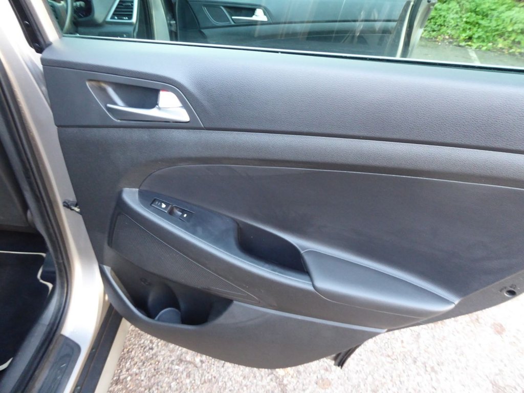 Used Hyundai TUCSON 2018 for sale - 76900966: Photo 26