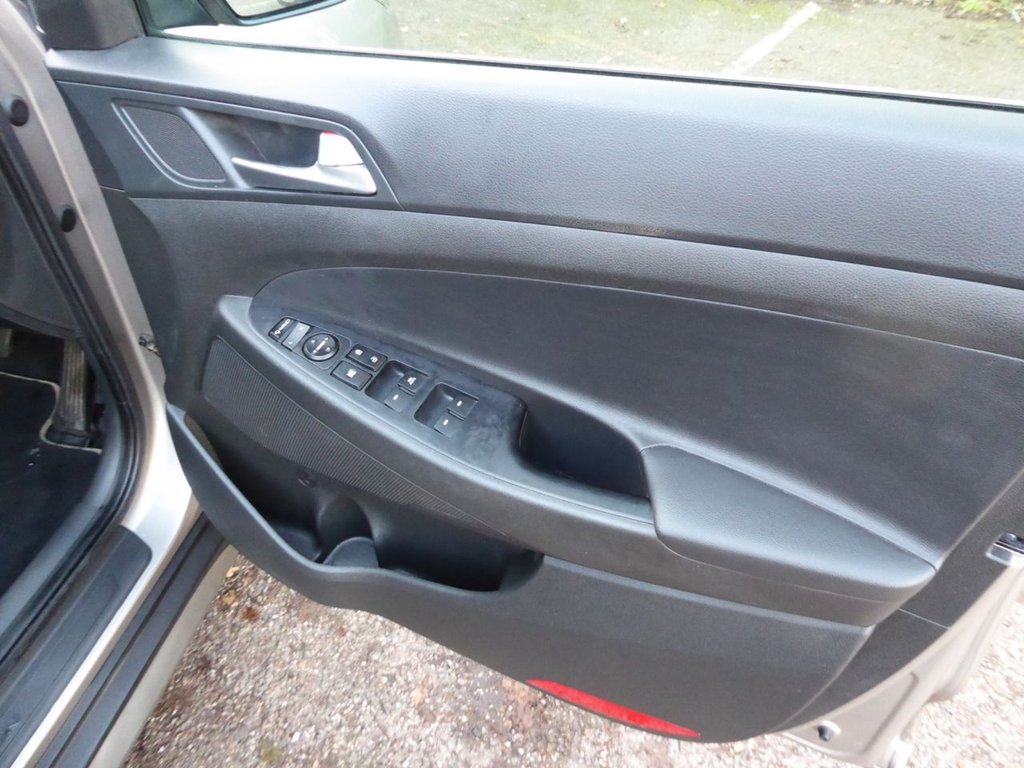 Used Hyundai TUCSON 2018 for sale - 76900966: Photo 33