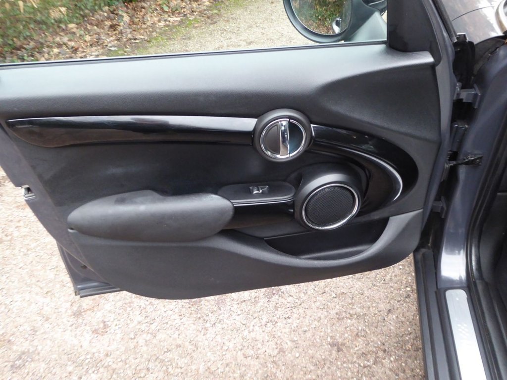 Used MINI Hatch 2019 for sale - 77408272: Photo 15