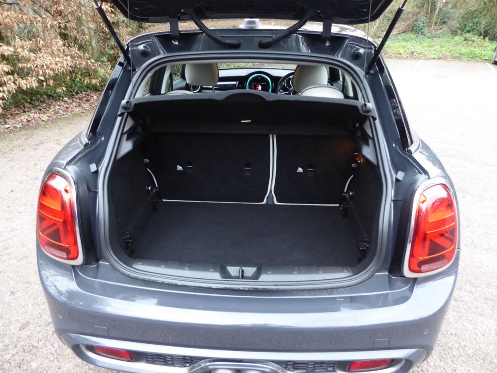 Used MINI Hatch 2019 for sale - 77408272: Photo 8