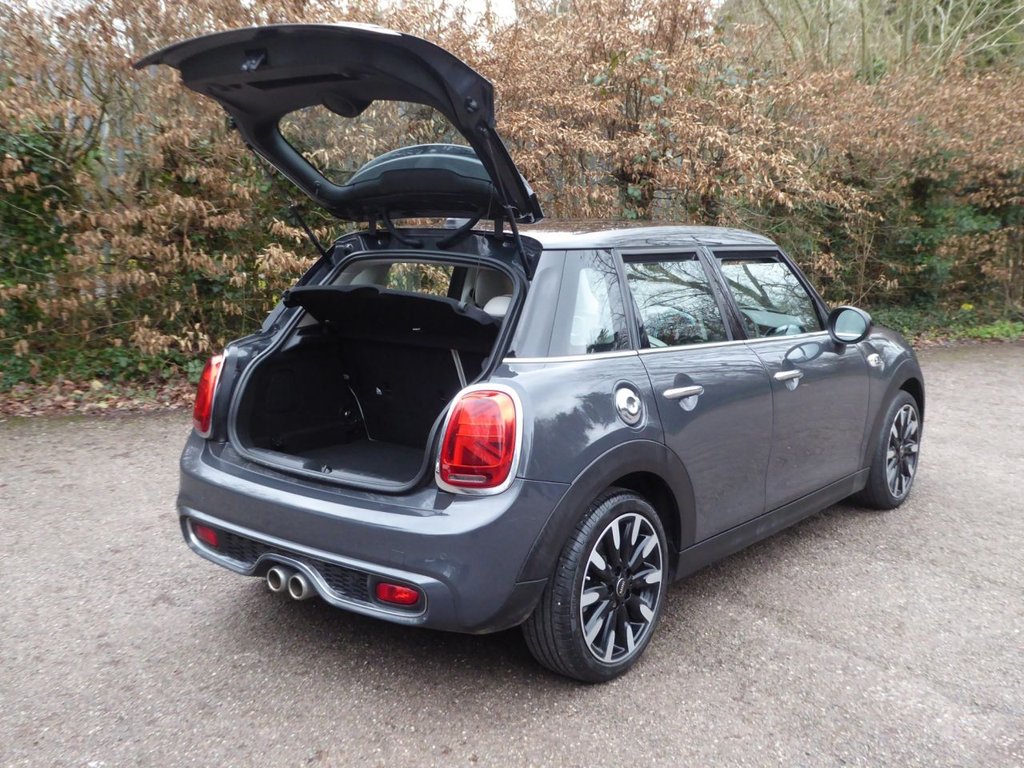 Used MINI Hatch 2019 for sale - 77408272: Photo 9