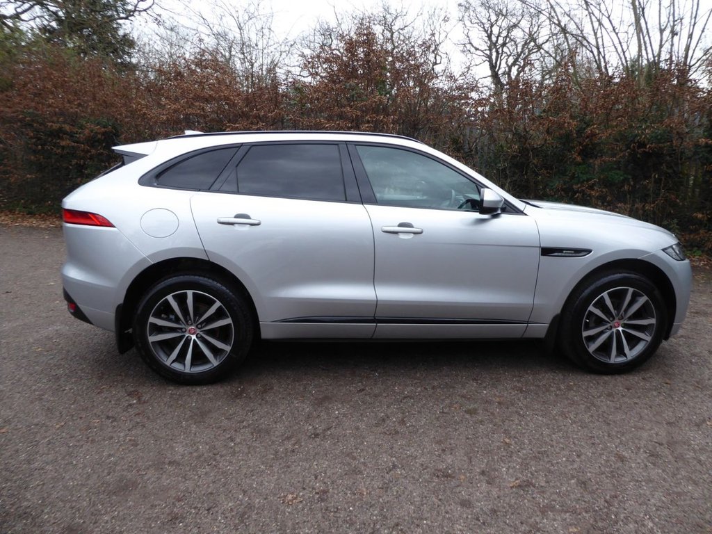 Used Jaguar F-Pace 2018 for sale - 76962440: Photo 12