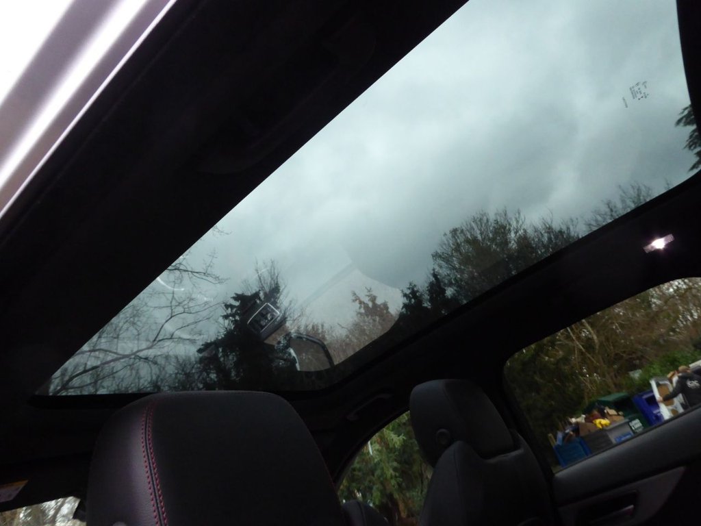 Used Jaguar F-Pace 2018 for sale - 76962440: Photo 17