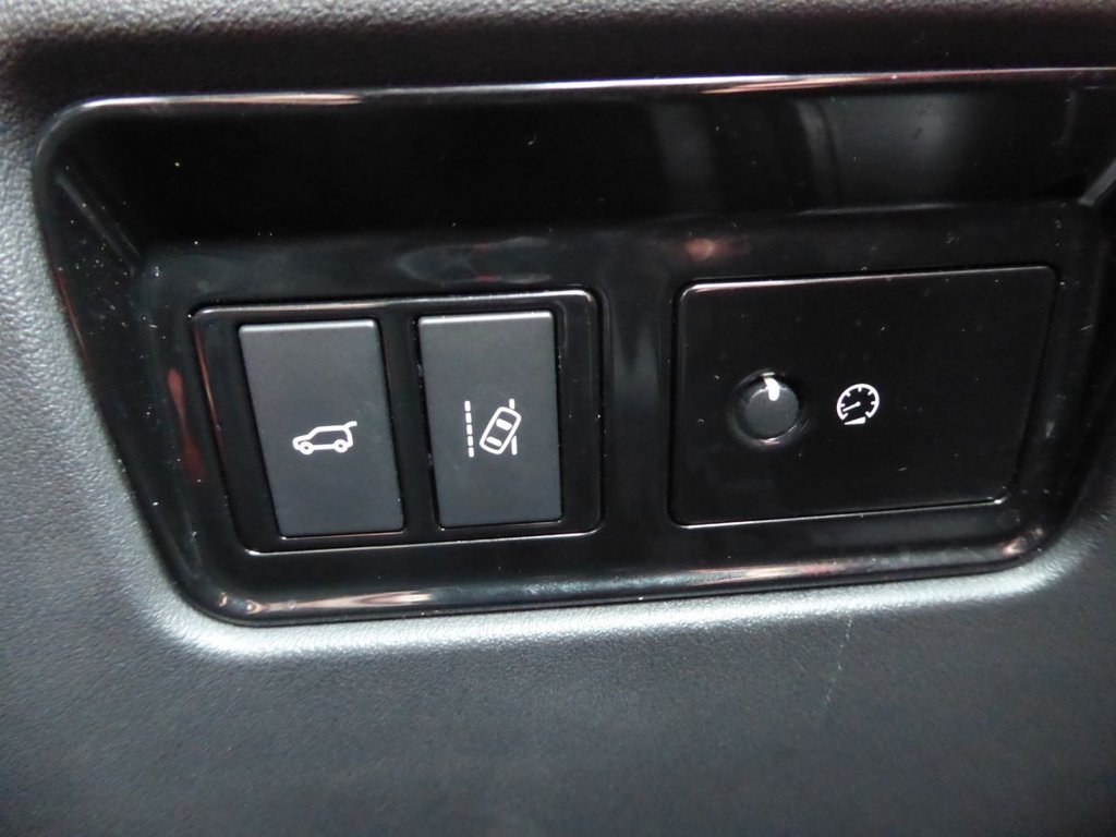 Used Jaguar F-Pace 2018 for sale - 76962440: Photo 28