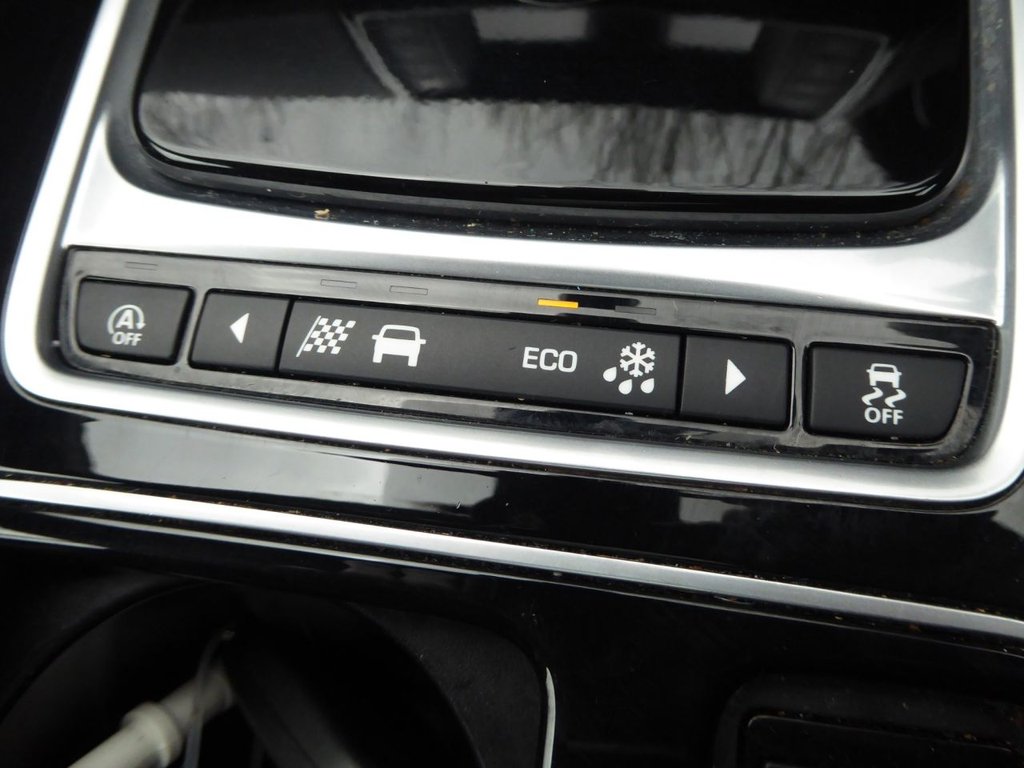 Used Jaguar F-Pace 2018 for sale - 76962440: Photo 34