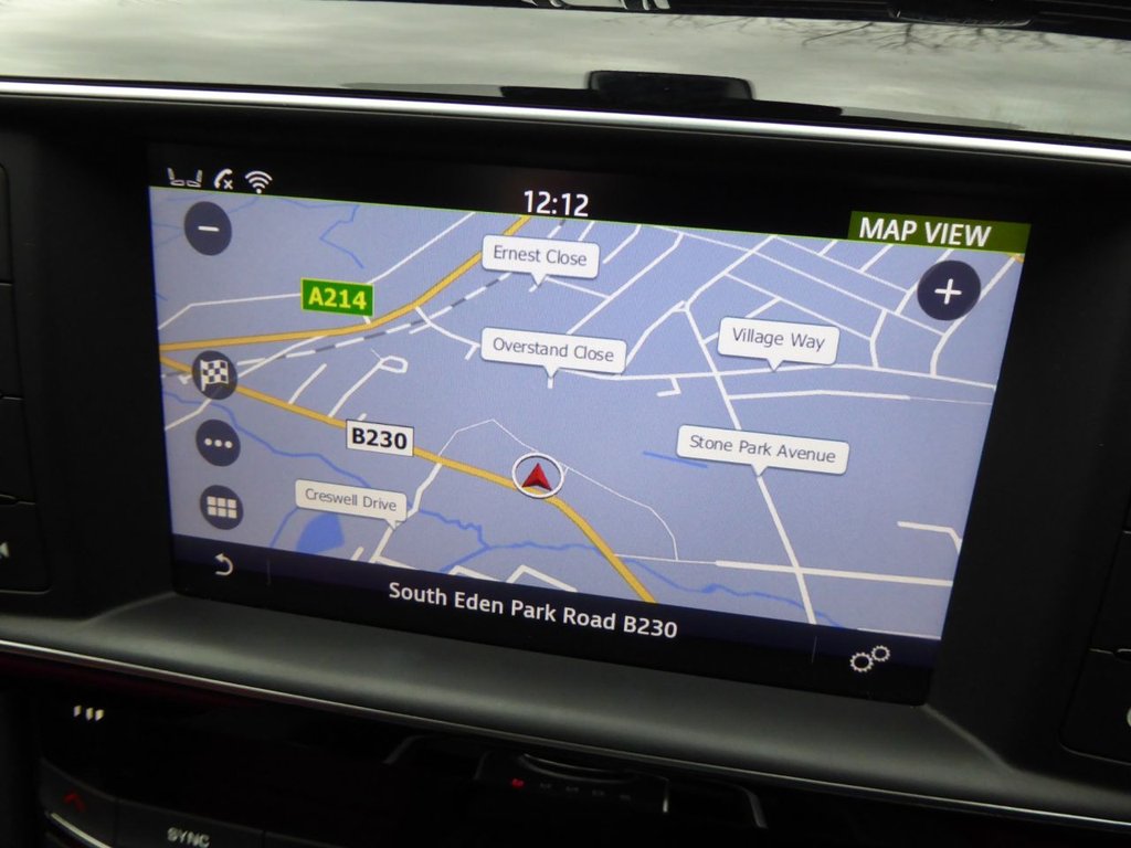 Used Jaguar F-Pace 2018 for sale - 76962440: Photo 40