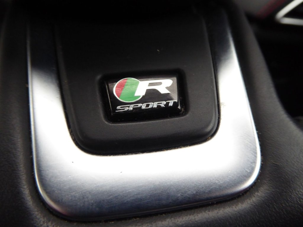 Used Jaguar F-Pace 2018 for sale - 76962440: Photo 44