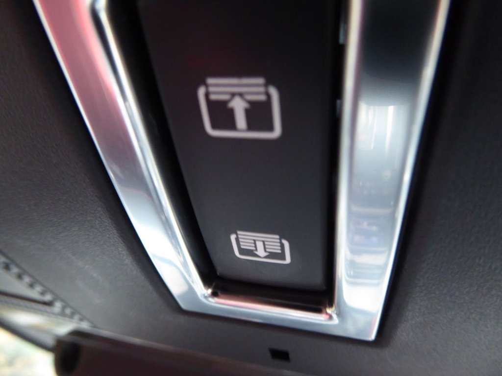 Used Jaguar F-Pace 2018 for sale - 76962440: Photo 45