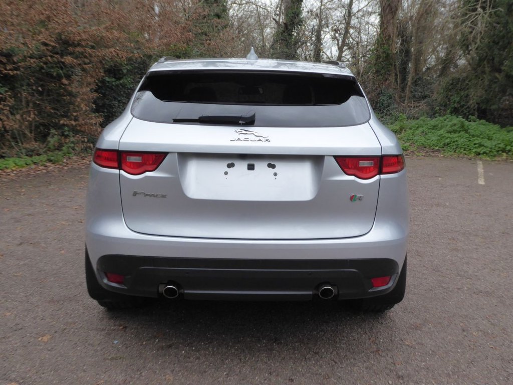 Used Jaguar F-Pace 2018 for sale - 76962440: Photo 6