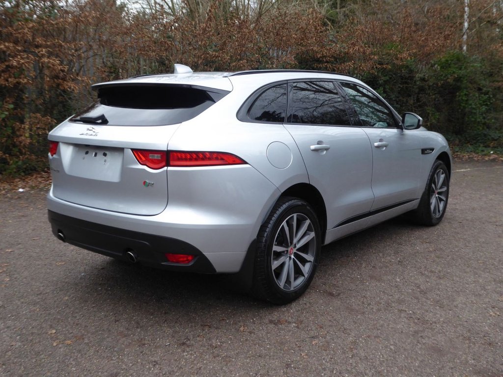 Used Jaguar F-Pace 2018 for sale - 76962440: Photo 7