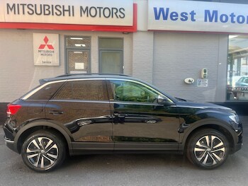 Used Volkswagen T-Roc 2021 for sale - 74529356: Photo
