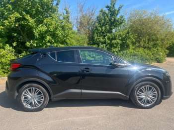 Used Toyota C-HR 2023 for sale - 74607537: Photo