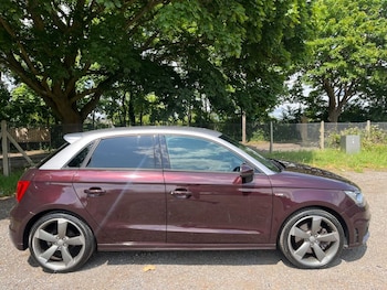 Used Audi A1 2014 for sale - 74917174: Photo 2