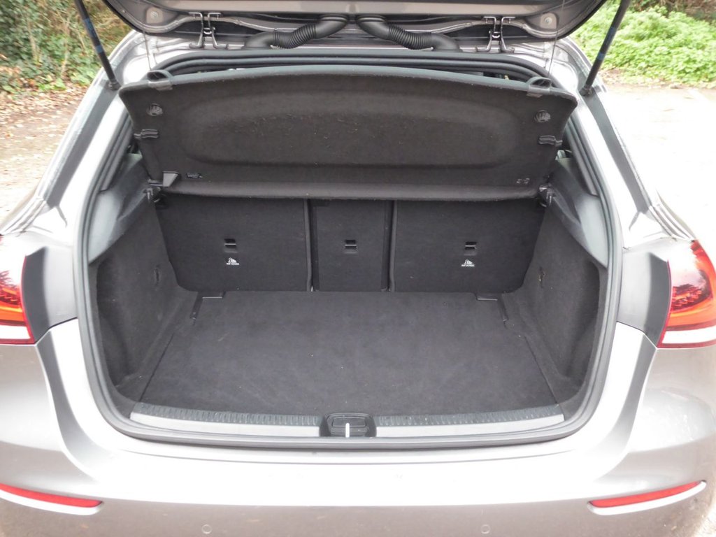 Used Mercedes-Benz A-Class 2018 for sale - 76900777: Photo 10